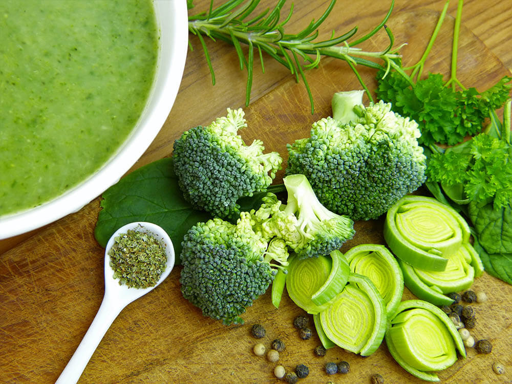 Can Parakeets Eat Broccoli?